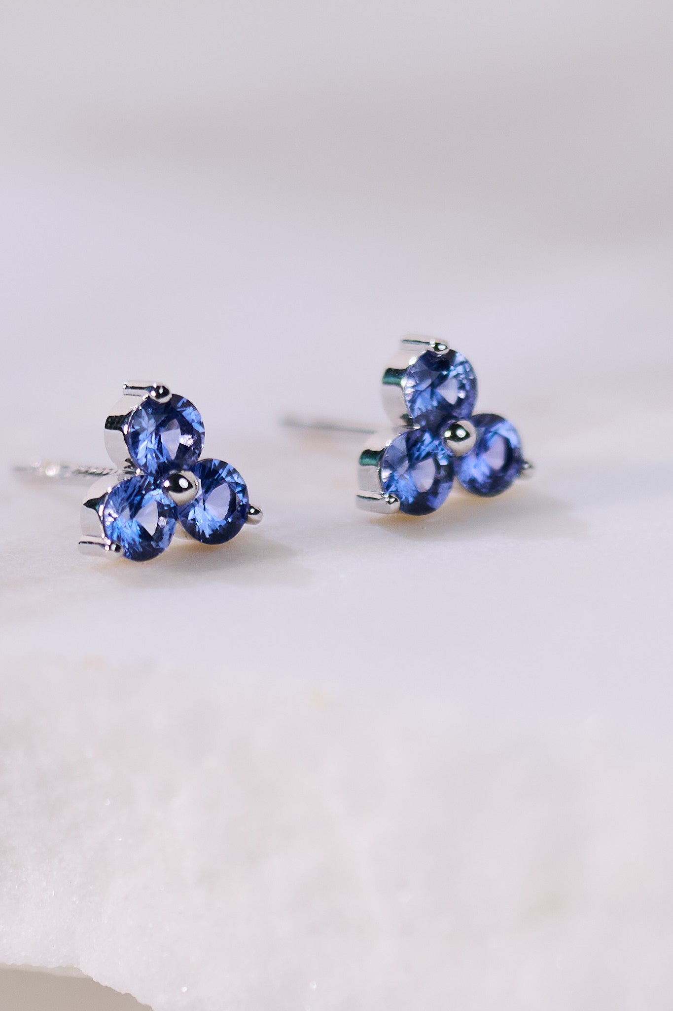 Kolczyki złote z szafirami B One N°4 - BELLER: Official Online Store & Luxury Jewelry Atelier