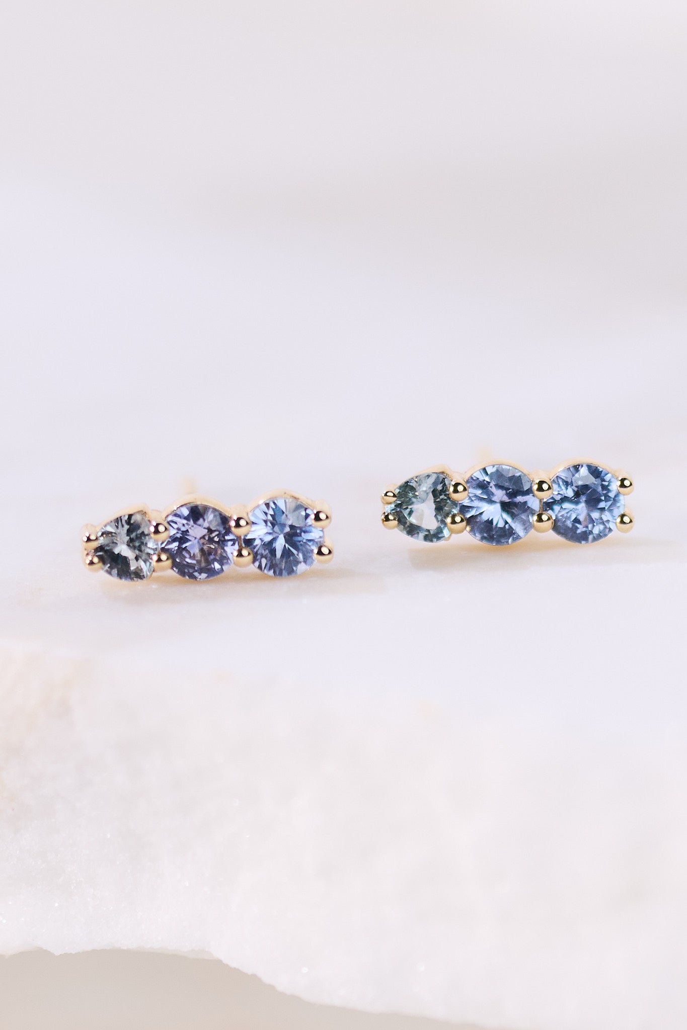 Kolczyki złote z szafirami B One N°5 - BELLER: Official Online Store & Luxury Jewelry Atelier