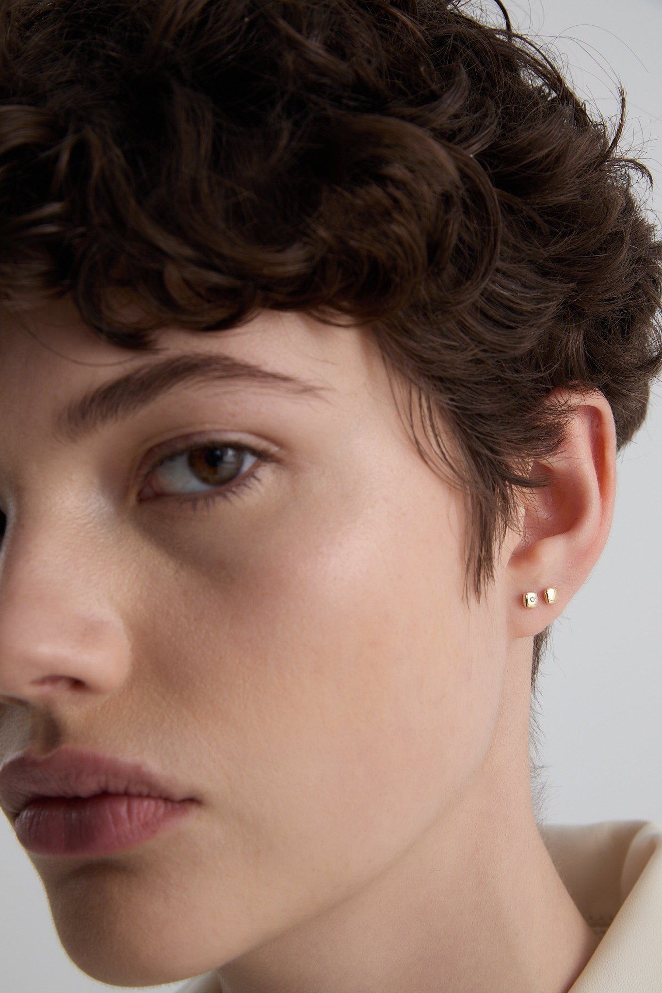 Kolczyki złote Cube N°1 - BELLER: Official Online Store & Luxury Jewelry Atelier