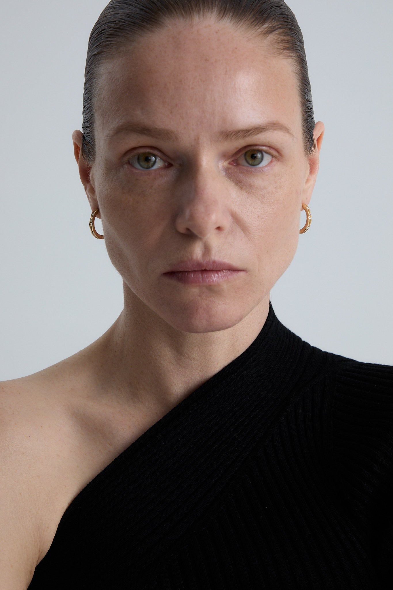 Kolczyki złote On the edge N°1 - BELLER: Official Online Store & Luxury Jewelry Atelier